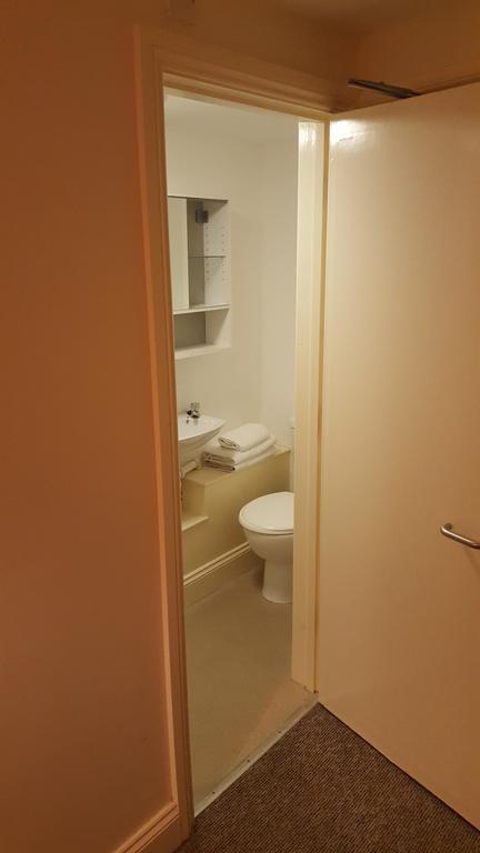 Pier 61 Guest Accommodation เฮสติงส์ ภายนอก รูปภาพ