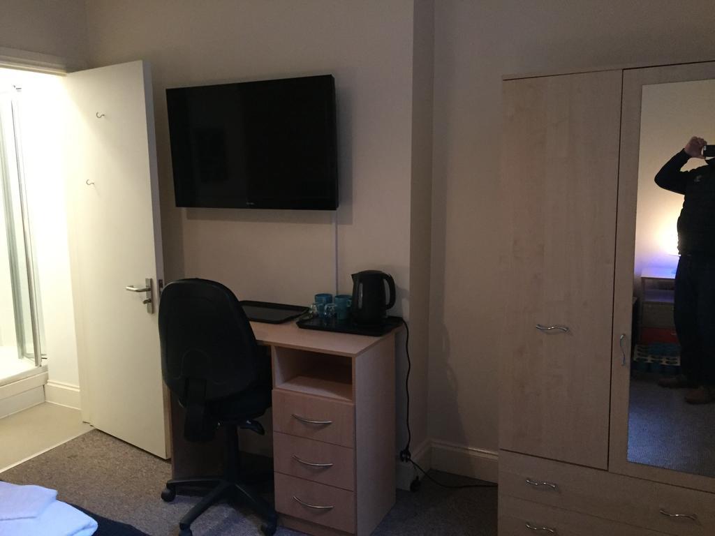 Pier 61 Guest Accommodation เฮสติงส์ ภายนอก รูปภาพ
