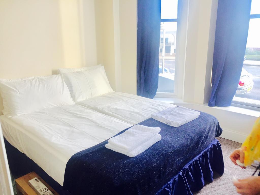 Pier 61 Guest Accommodation เฮสติงส์ ภายนอก รูปภาพ