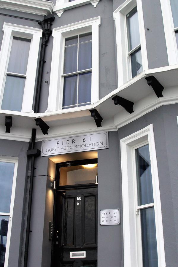 Pier 61 Guest Accommodation เฮสติงส์ ภายนอก รูปภาพ